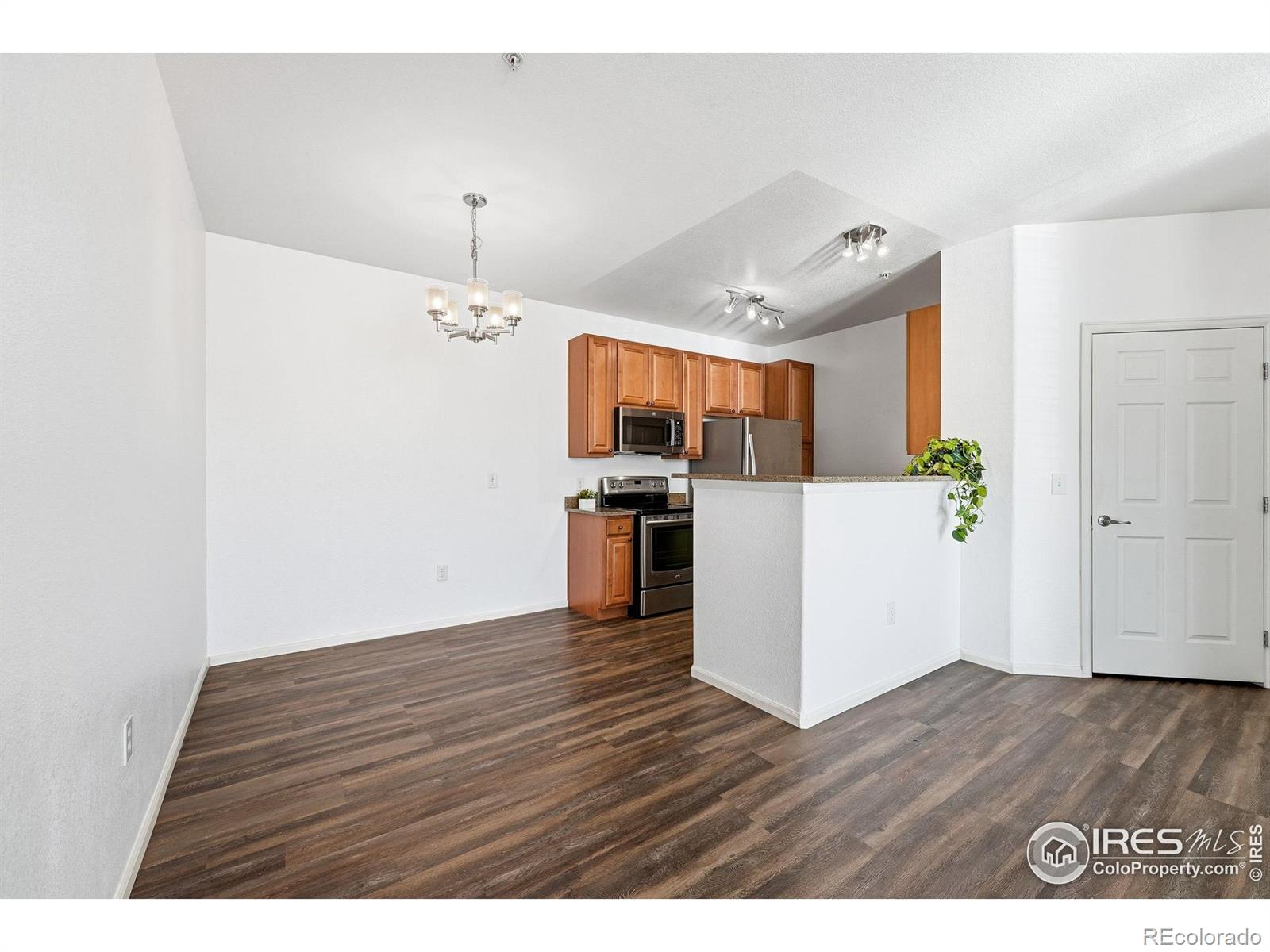 MLS Image #7 for 1425  blue sky circle 15-105,erie, Colorado
