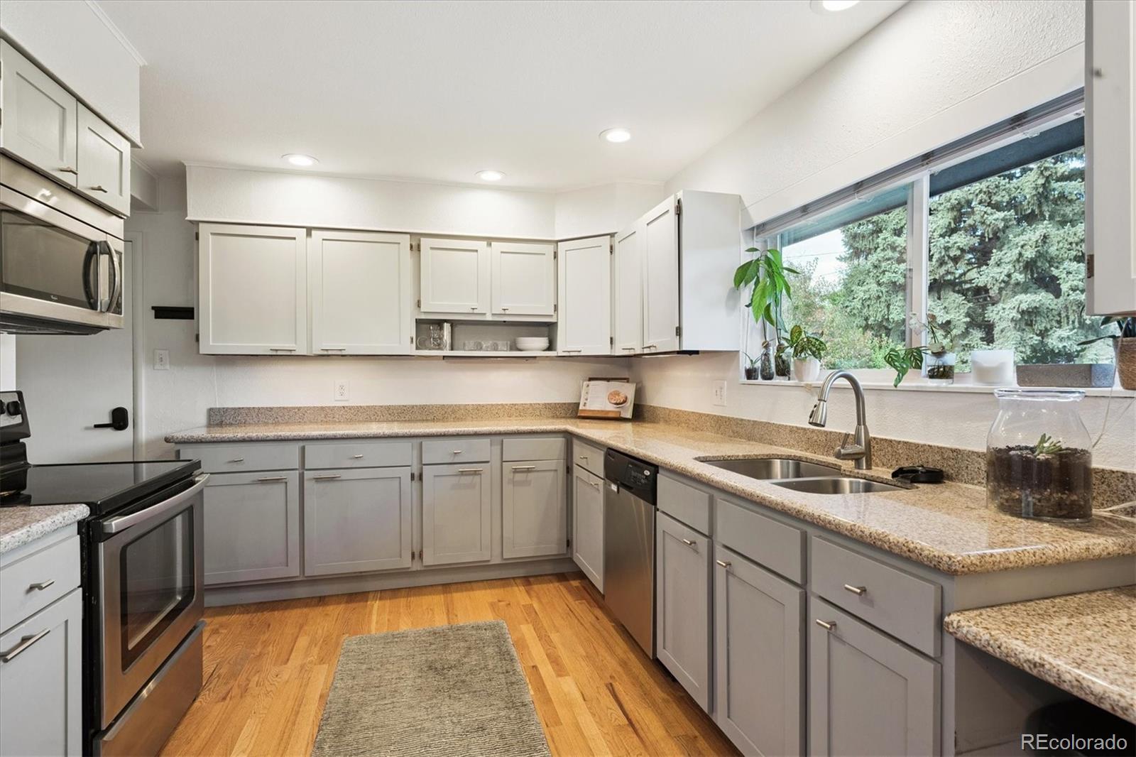 MLS Image #14 for 3675 s hibiscus way,denver, Colorado