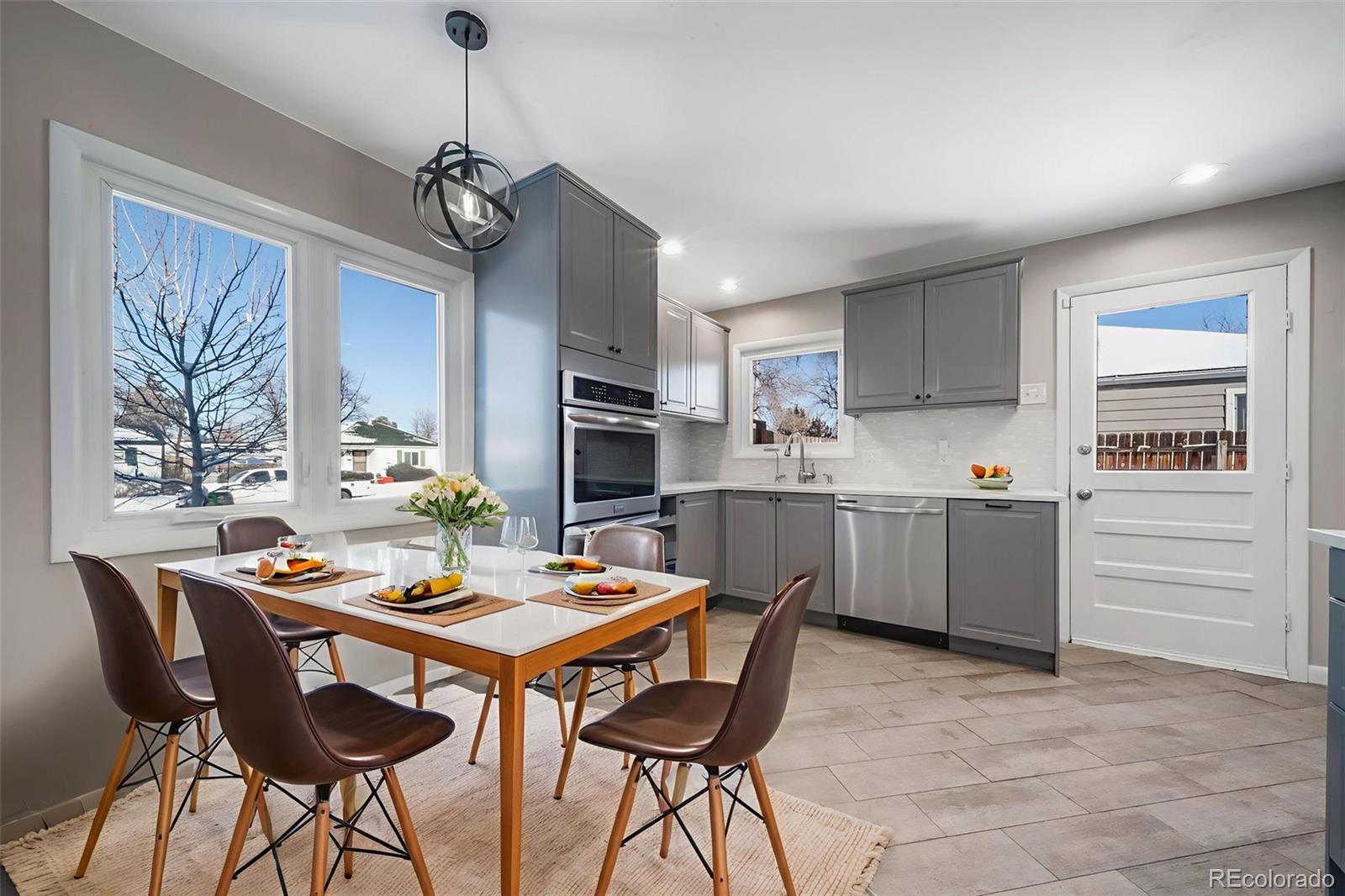 MLS Image #10 for 820  moline street,aurora, Colorado
