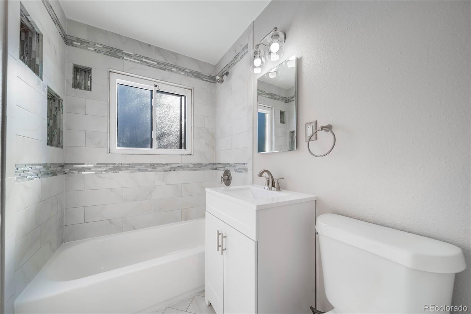 MLS Image #21 for 820  moline street,aurora, Colorado