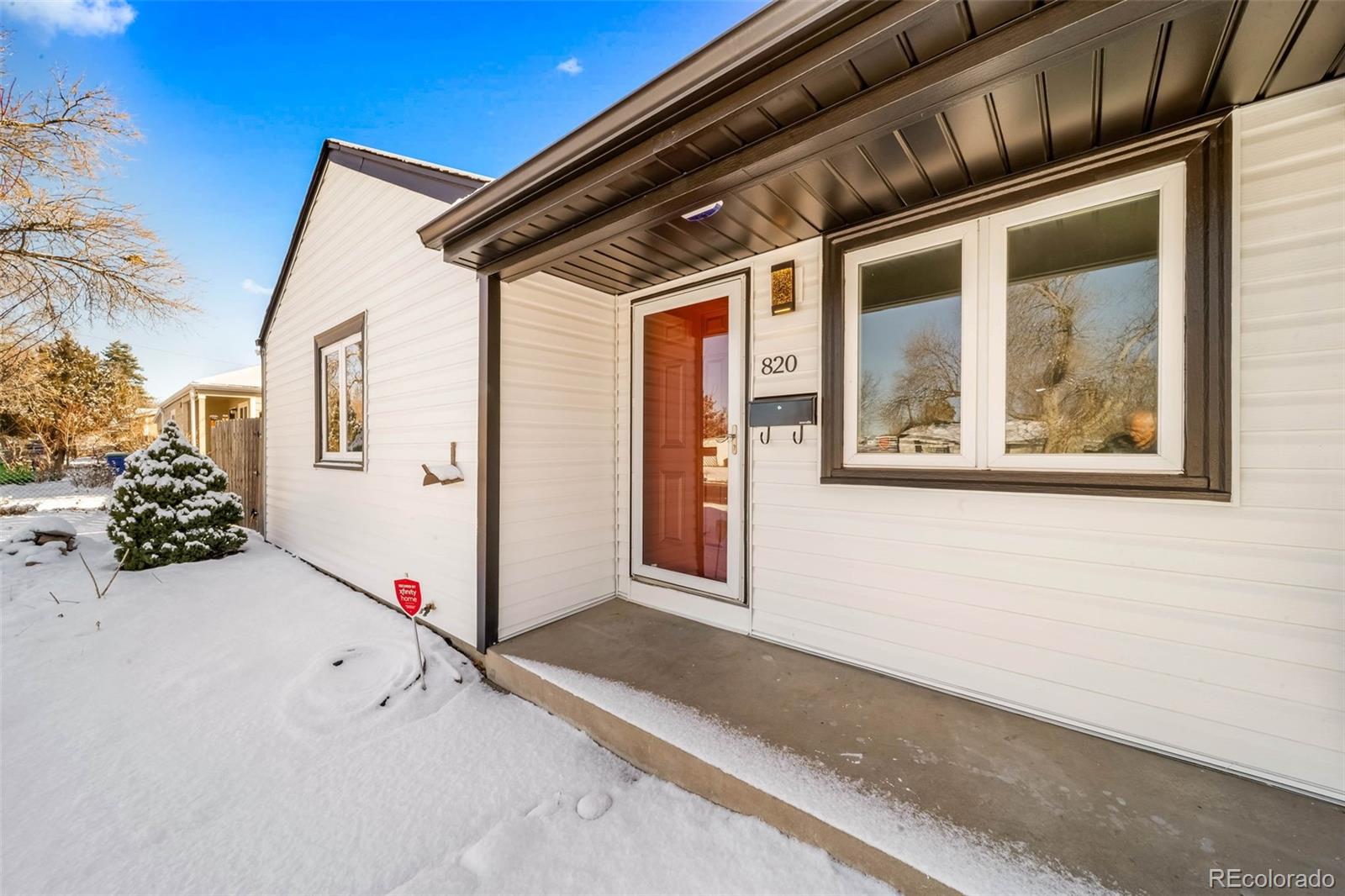 MLS Image #3 for 820  moline street,aurora, Colorado