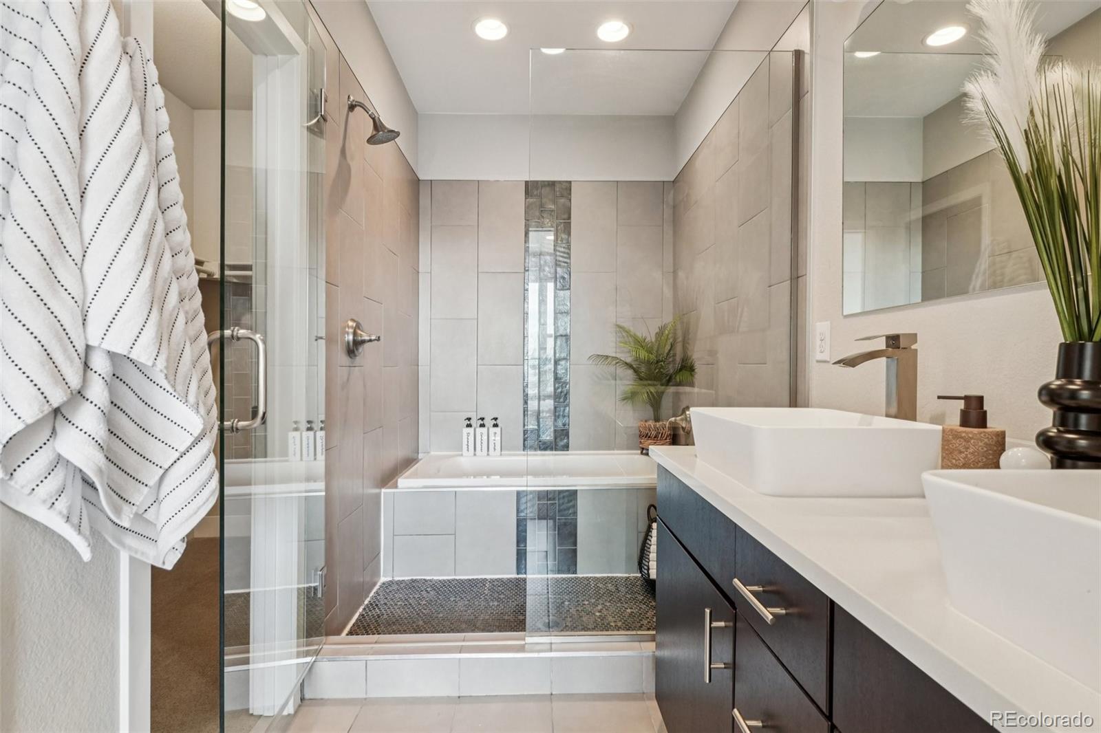 MLS Image #29 for 1725  eaton street ,lakewood, Colorado