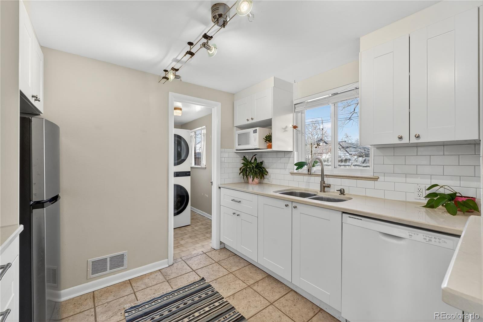 MLS Image #11 for 2479 s humboldt street,denver, Colorado
