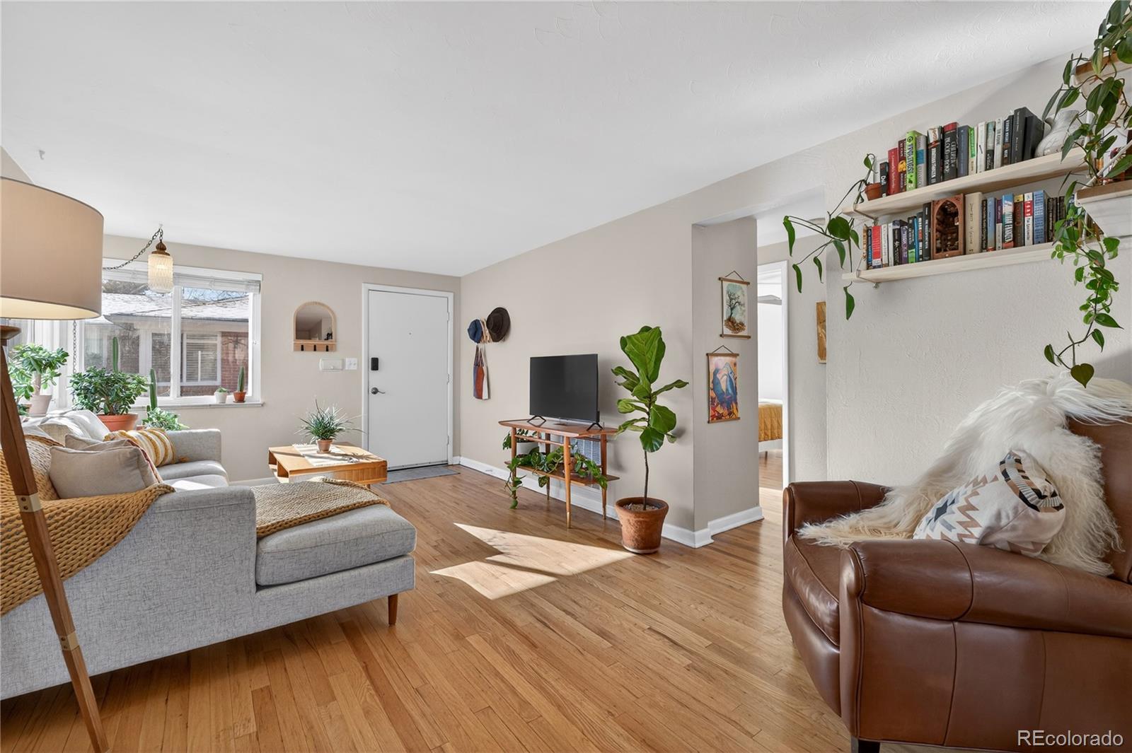 MLS Image #4 for 2479 s humboldt street,denver, Colorado