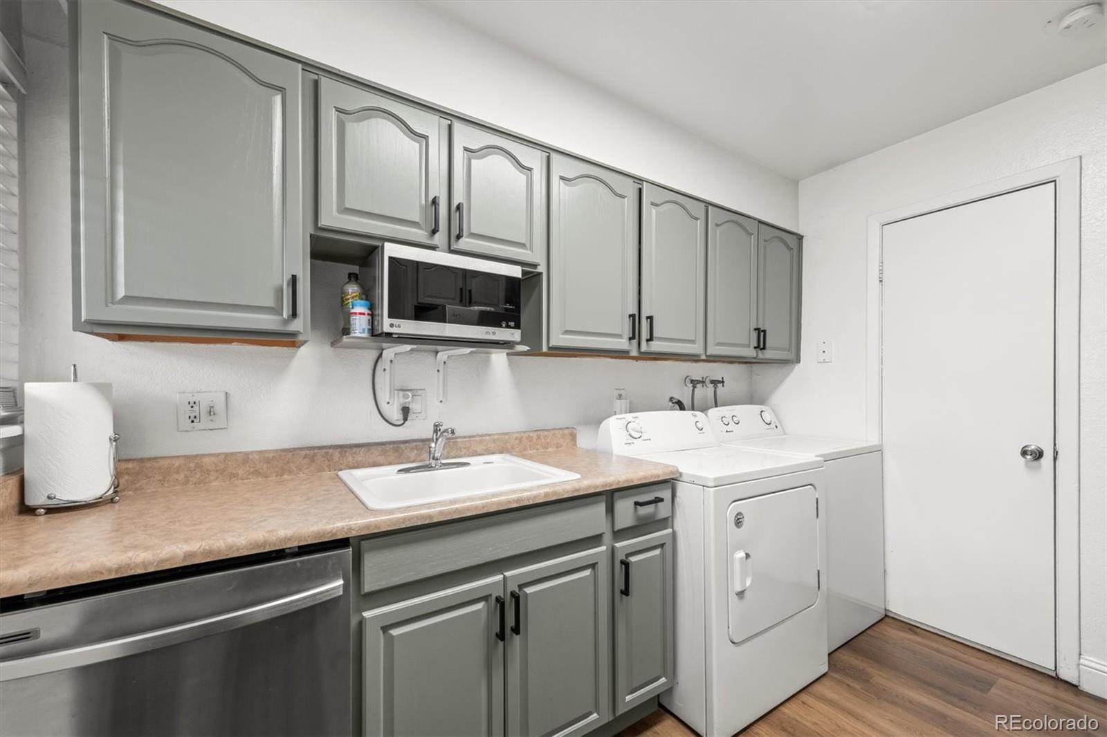 MLS Image #8 for 8075  wolff street,westminster, Colorado