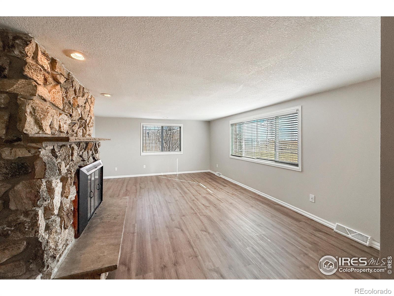 MLS Image #7 for 37201  northwest drive,windsor, Colorado