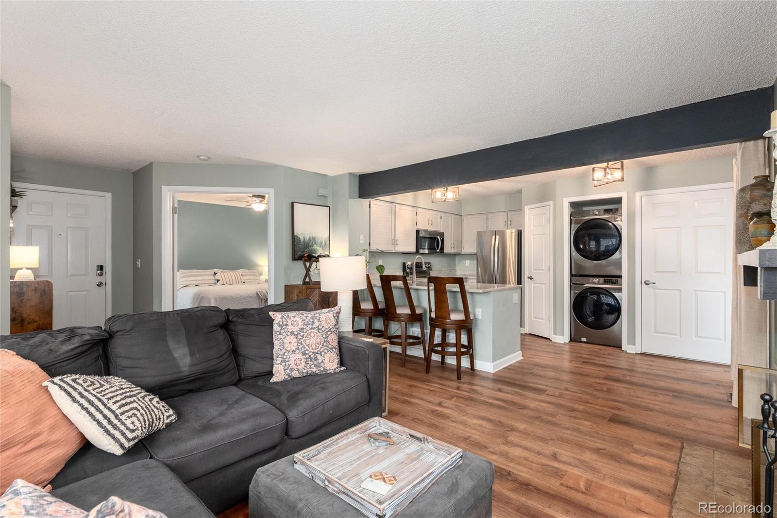 MLS Image #5 for 8500 e jefferson avenue,denver, Colorado