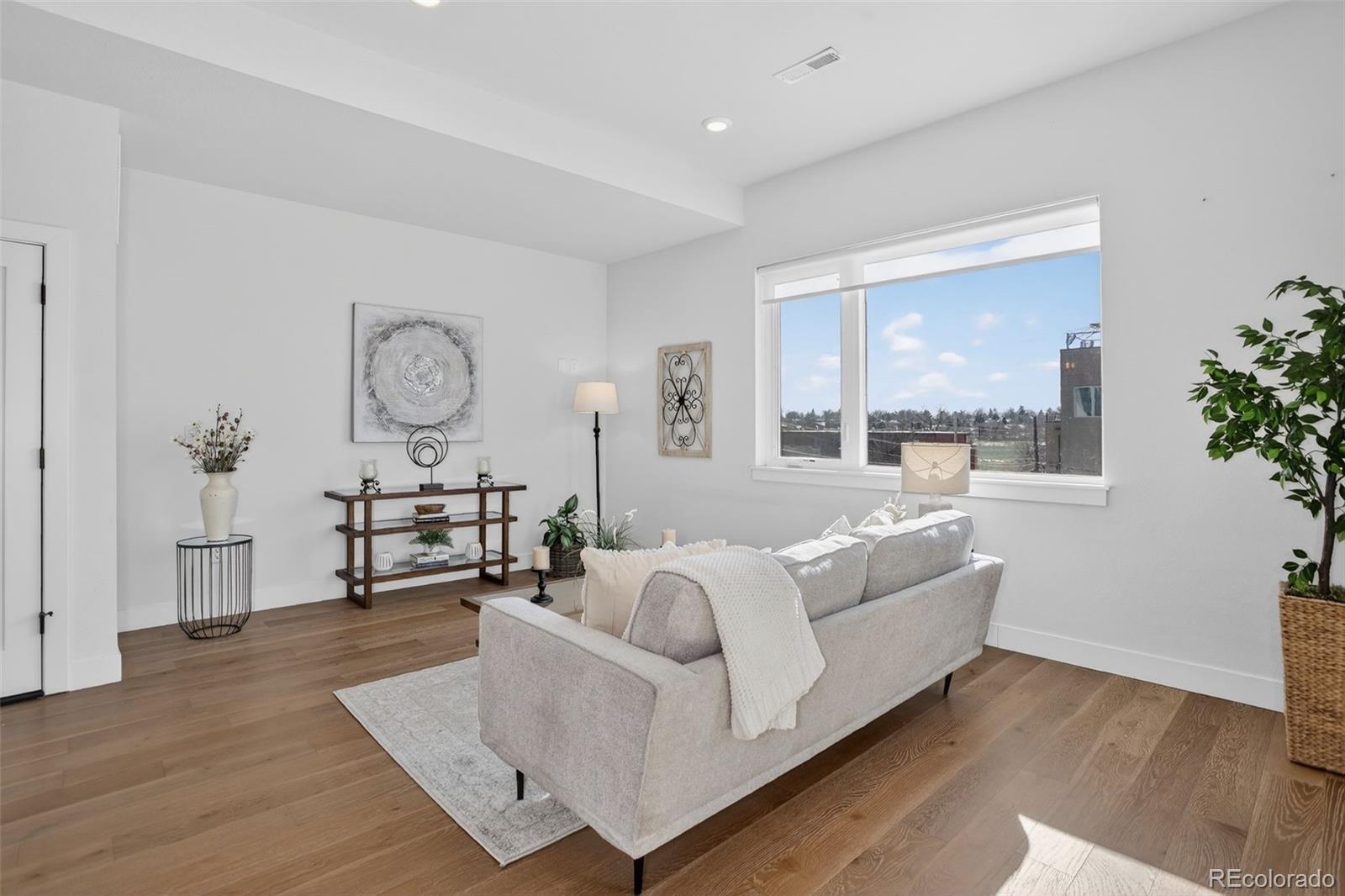 MLS Image #13 for 1234  perry street,denver, Colorado