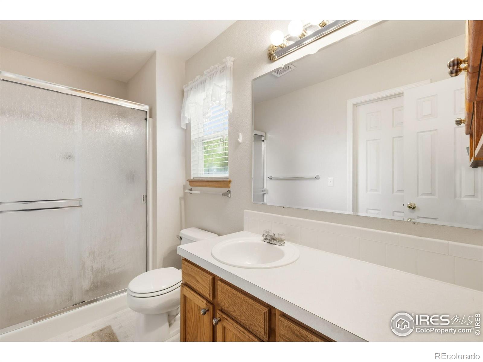 MLS Image #22 for 1905  greenbriar court,johnstown, Colorado