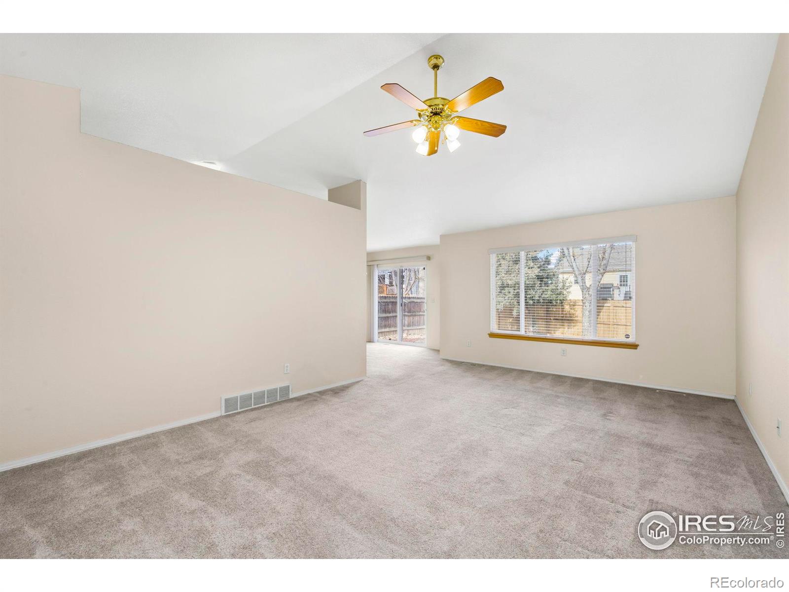 MLS Image #5 for 1905  greenbriar court,johnstown, Colorado