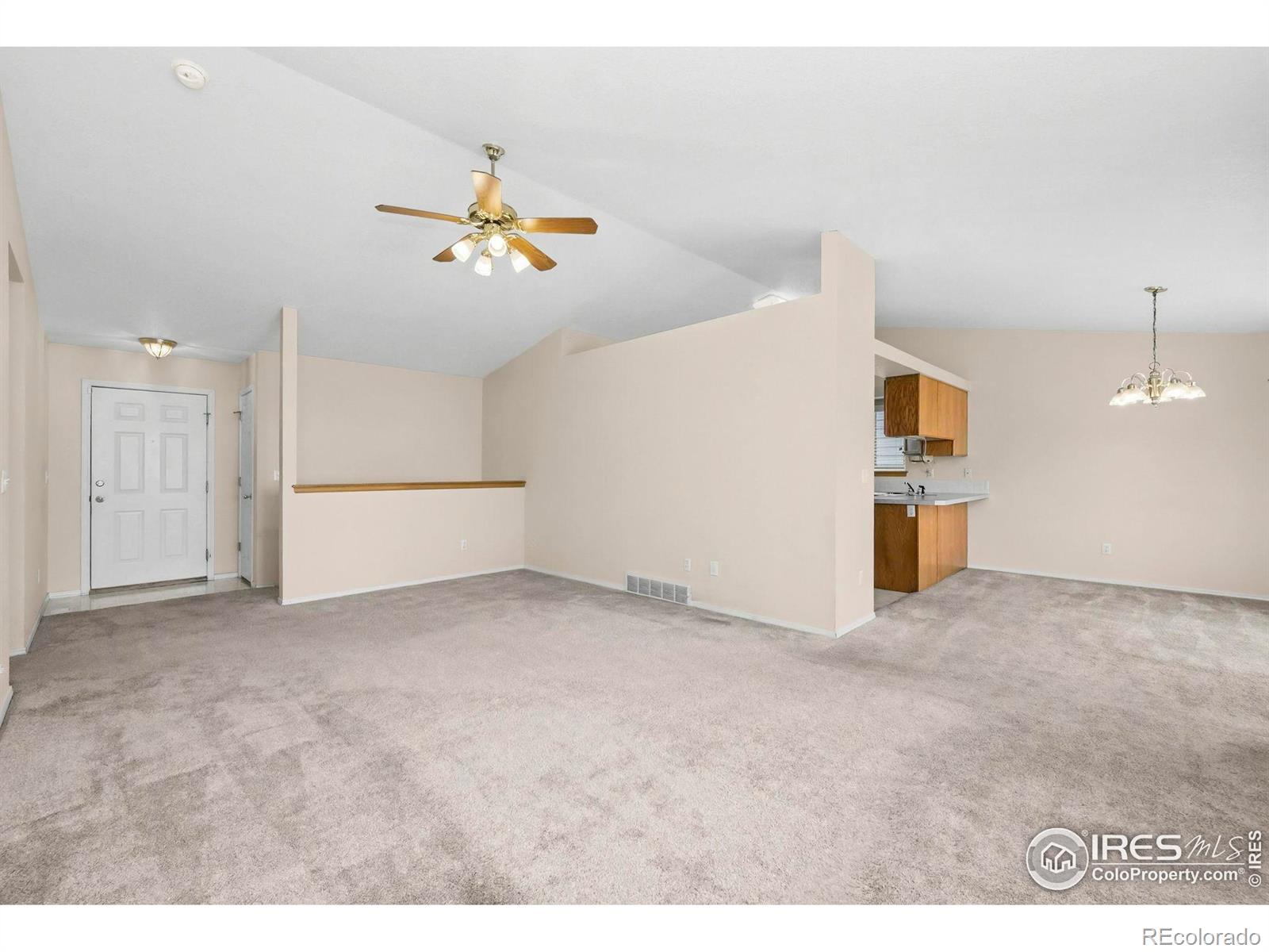 MLS Image #7 for 1905  greenbriar court,johnstown, Colorado