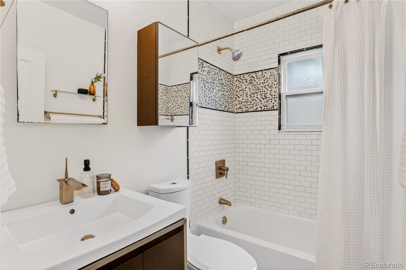 MLS Image #19 for 1458 s logan street,denver, Colorado