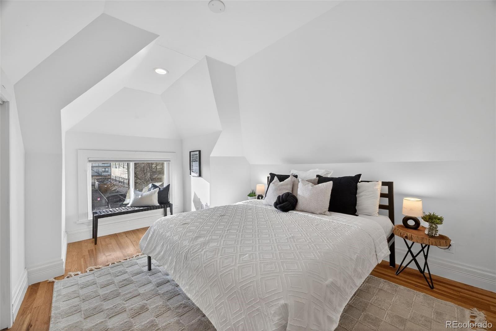 MLS Image #16 for 1554 n marion street,denver, Colorado