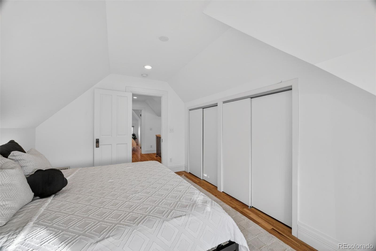 MLS Image #17 for 1554 n marion street,denver, Colorado