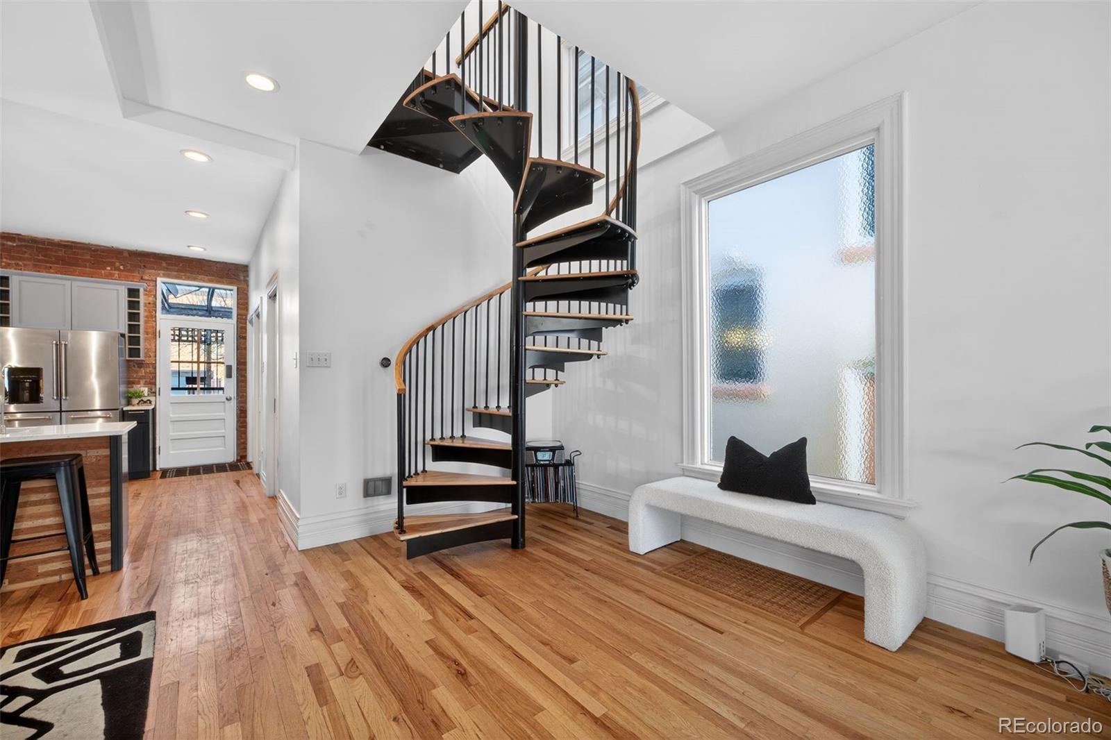 MLS Image #7 for 1554 n marion street,denver, Colorado