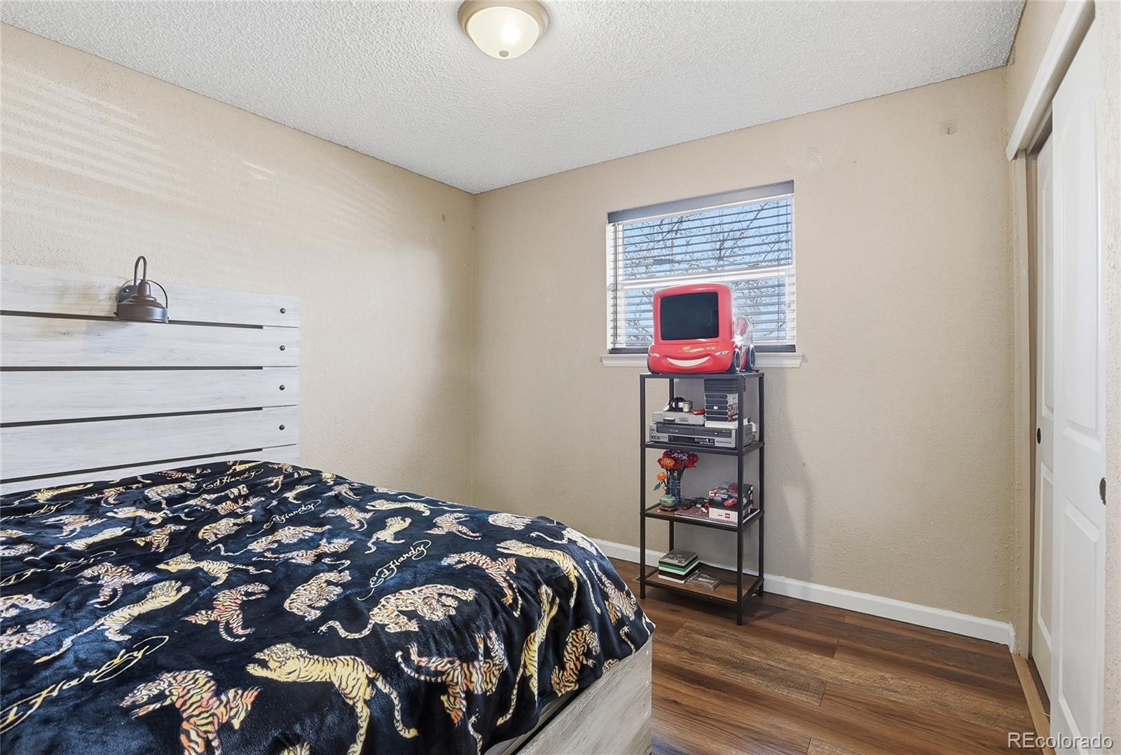 MLS Image #11 for 12840 e 55th avenue,denver, Colorado