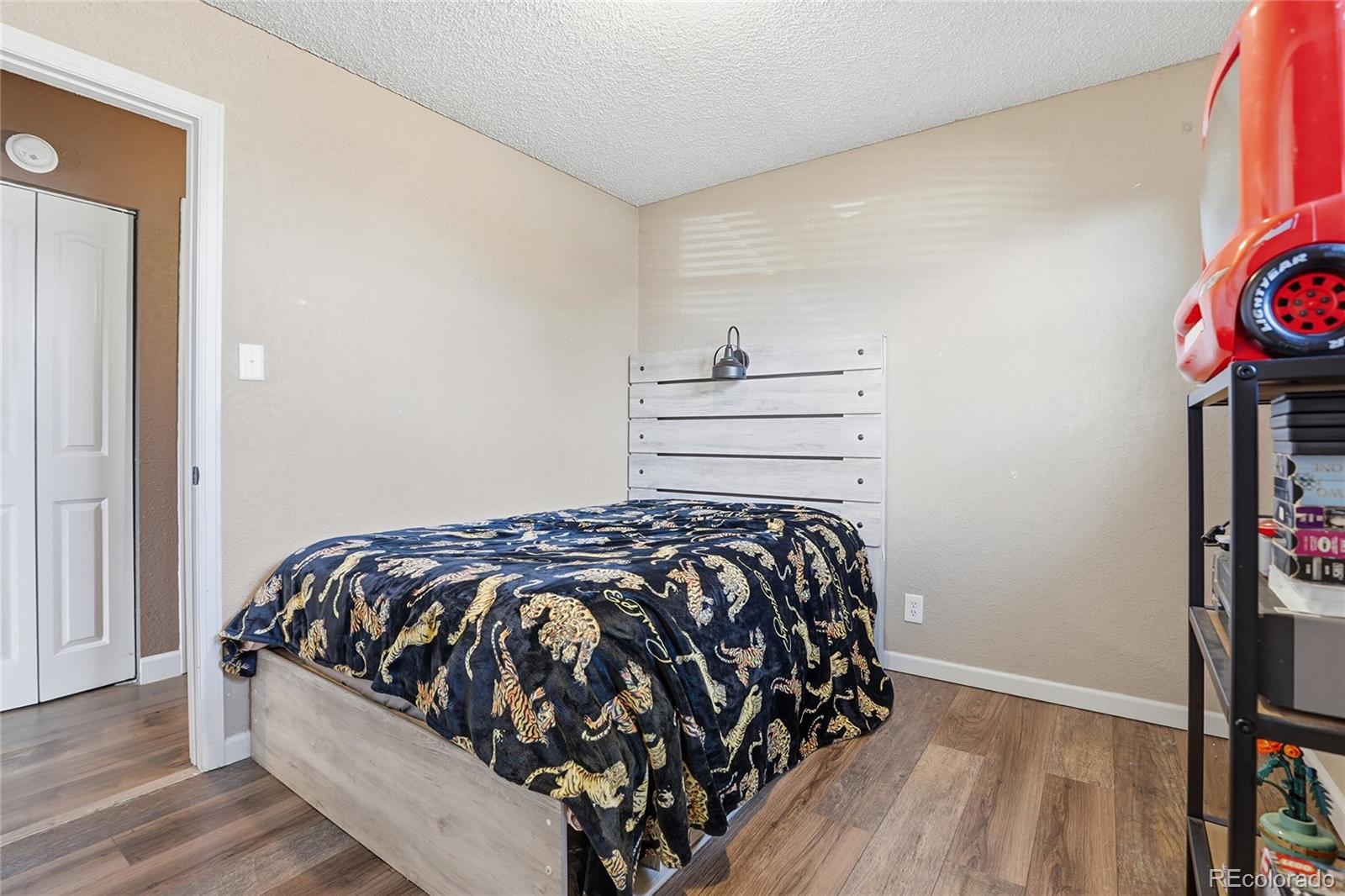 MLS Image #12 for 12840 e 55th avenue,denver, Colorado