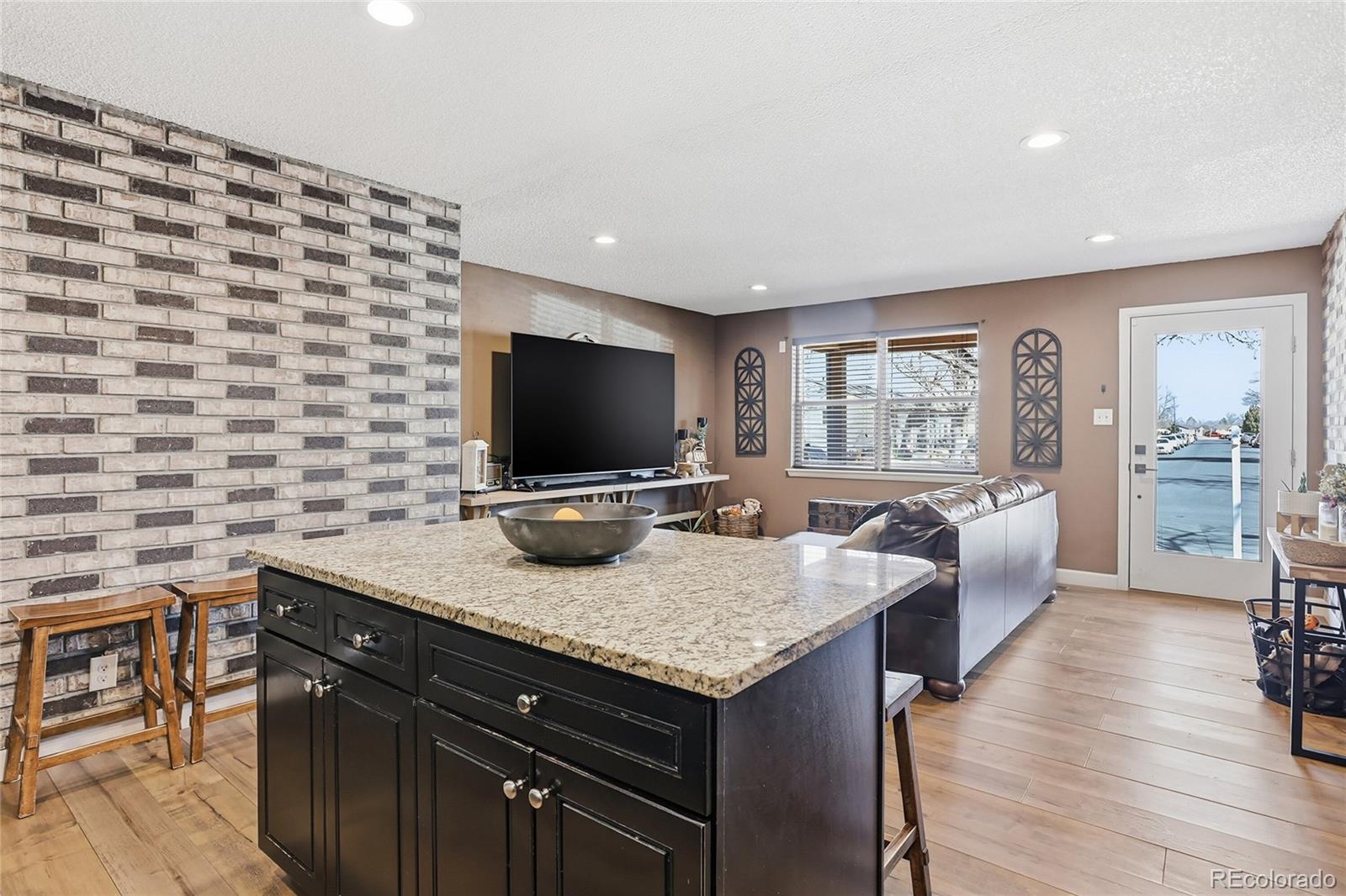 MLS Image #9 for 12840 e 55th avenue,denver, Colorado