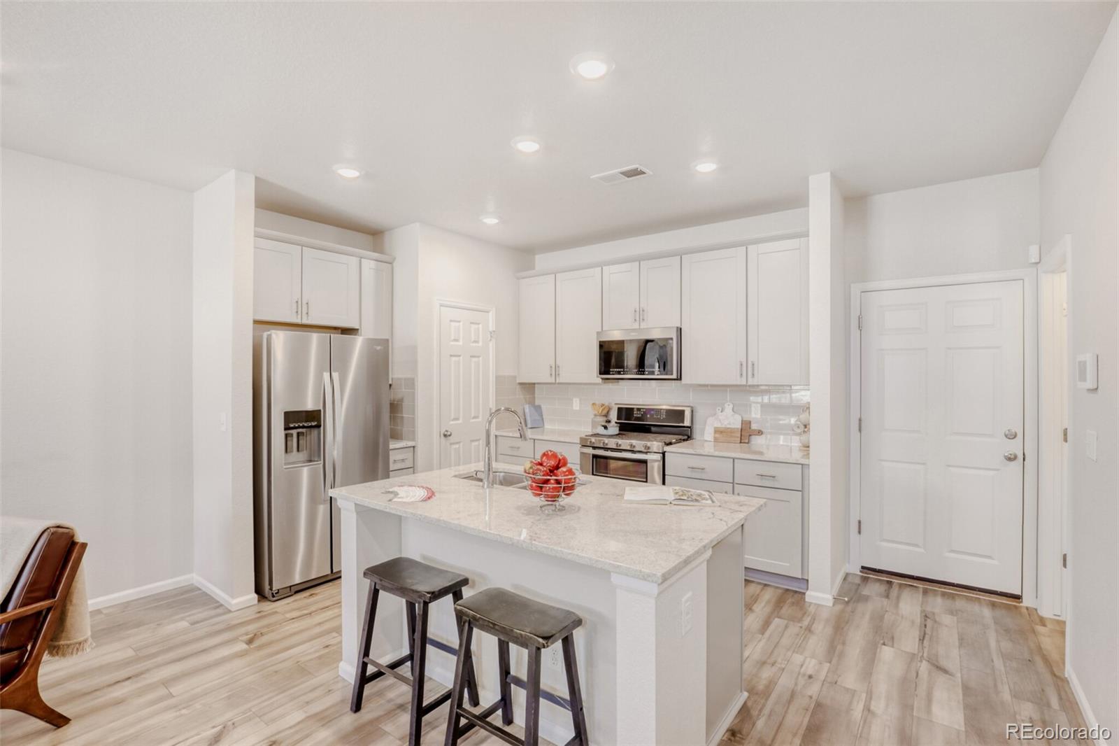 MLS Image #13 for 6089 n liverpool street,aurora, Colorado