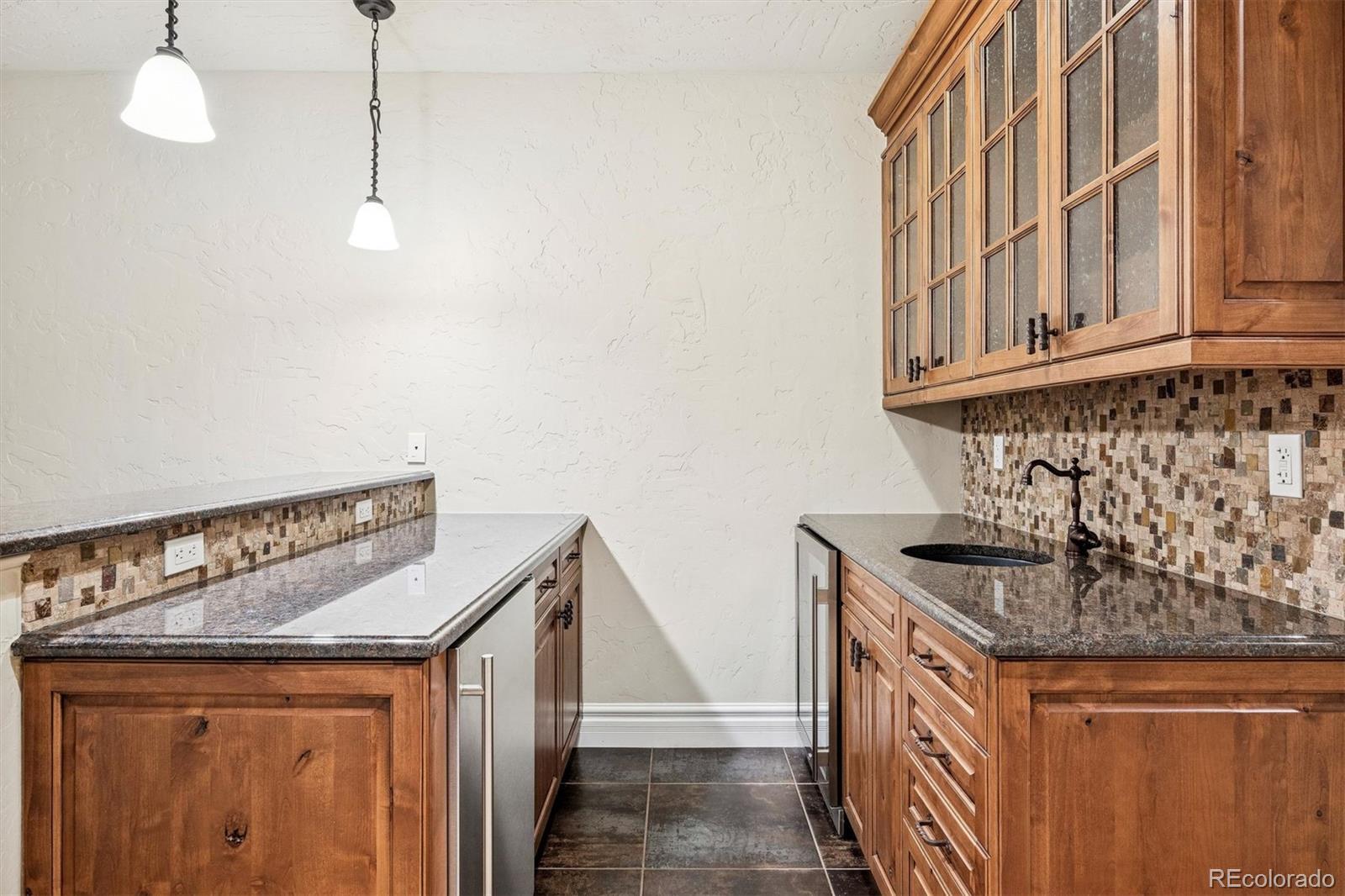 MLS Image #20 for 542  adams street,denver, Colorado