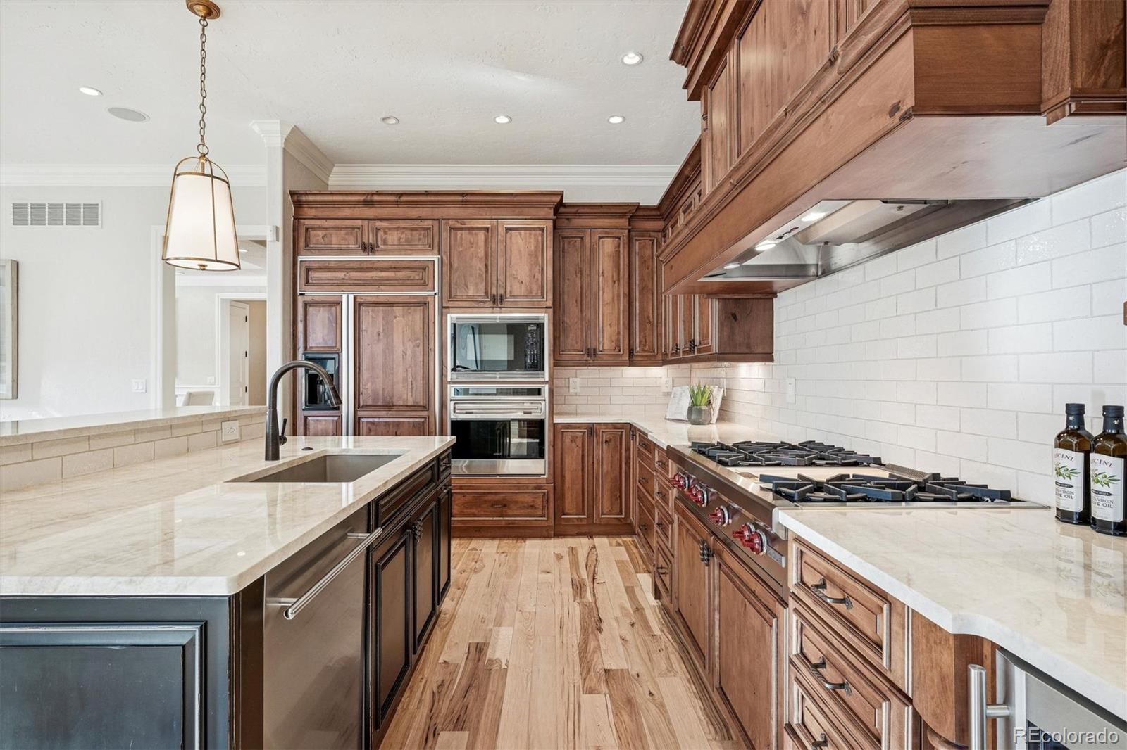 MLS Image #9 for 542  adams street,denver, Colorado