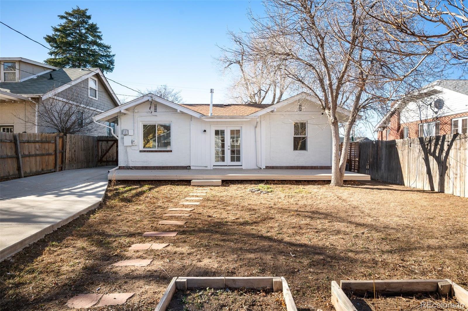 MLS Image #14 for 1422 n quebec street,denver, Colorado