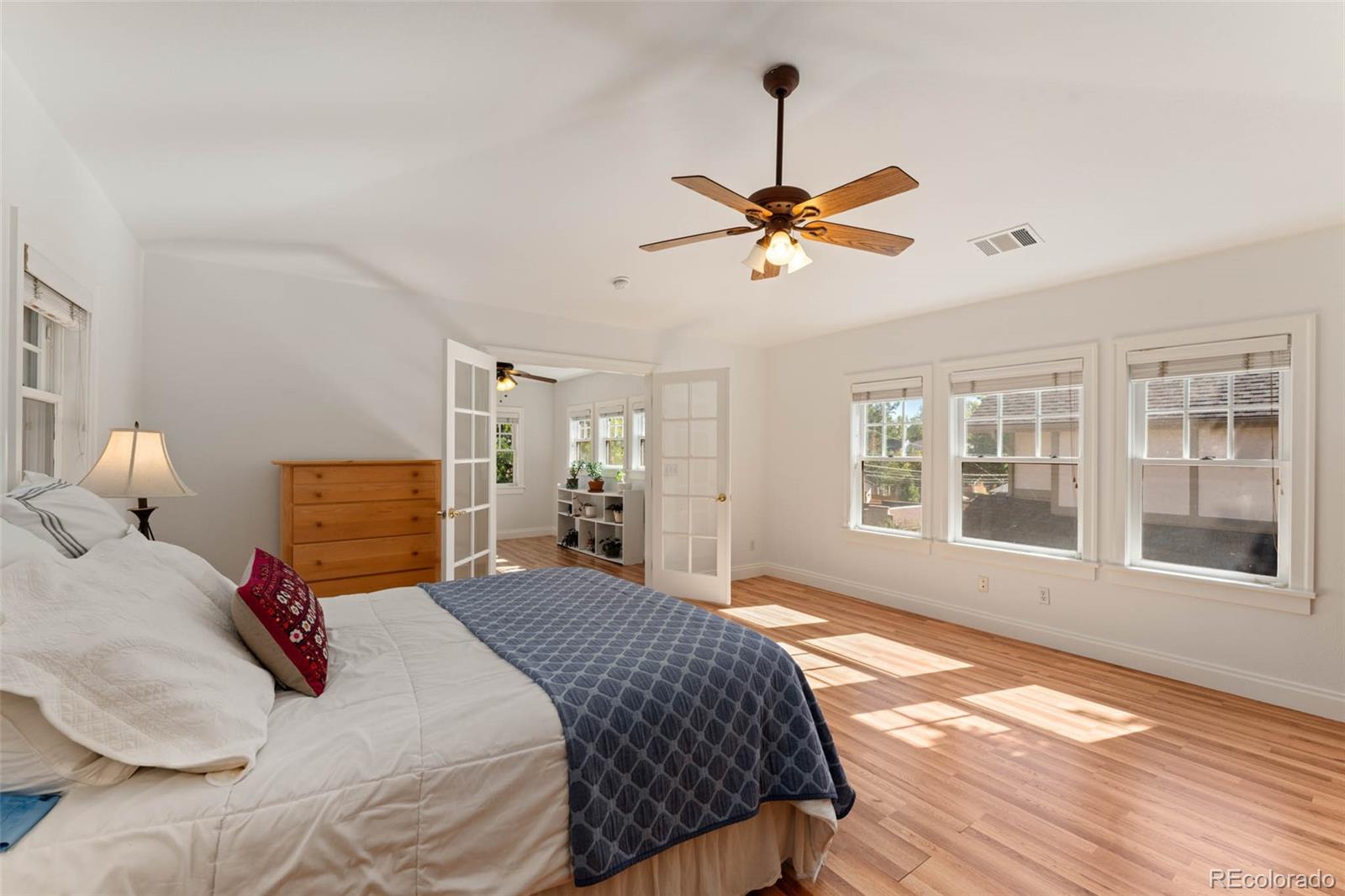 MLS Image #18 for 414 s gaylord street,denver, Colorado