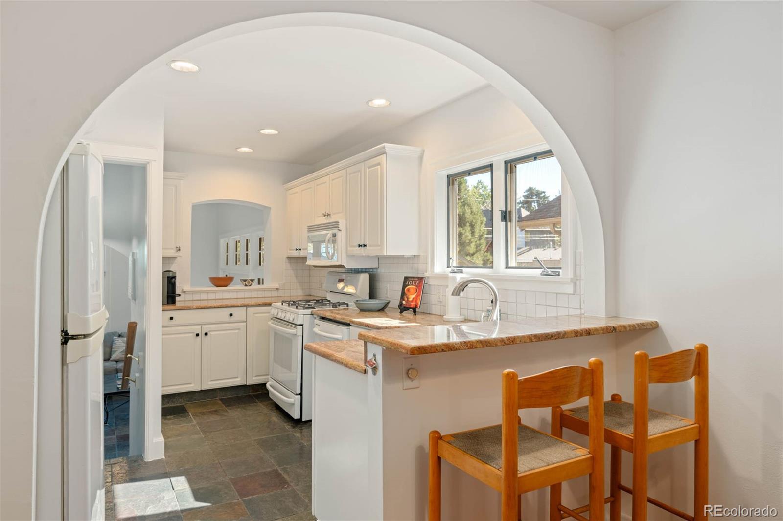 MLS Image #8 for 414 s gaylord street,denver, Colorado