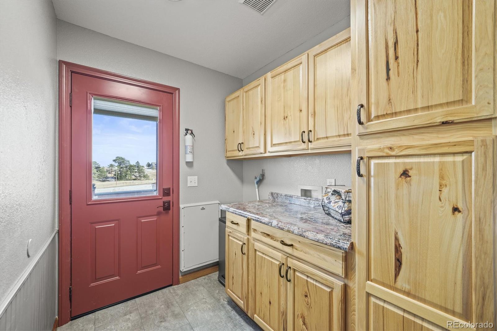 MLS Image #14 for 35550  cherokee trail,elizabeth, Colorado