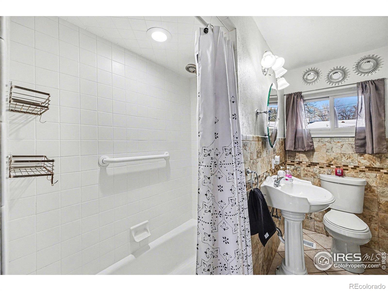 MLS Image #17 for 2751 s yates street,denver, Colorado