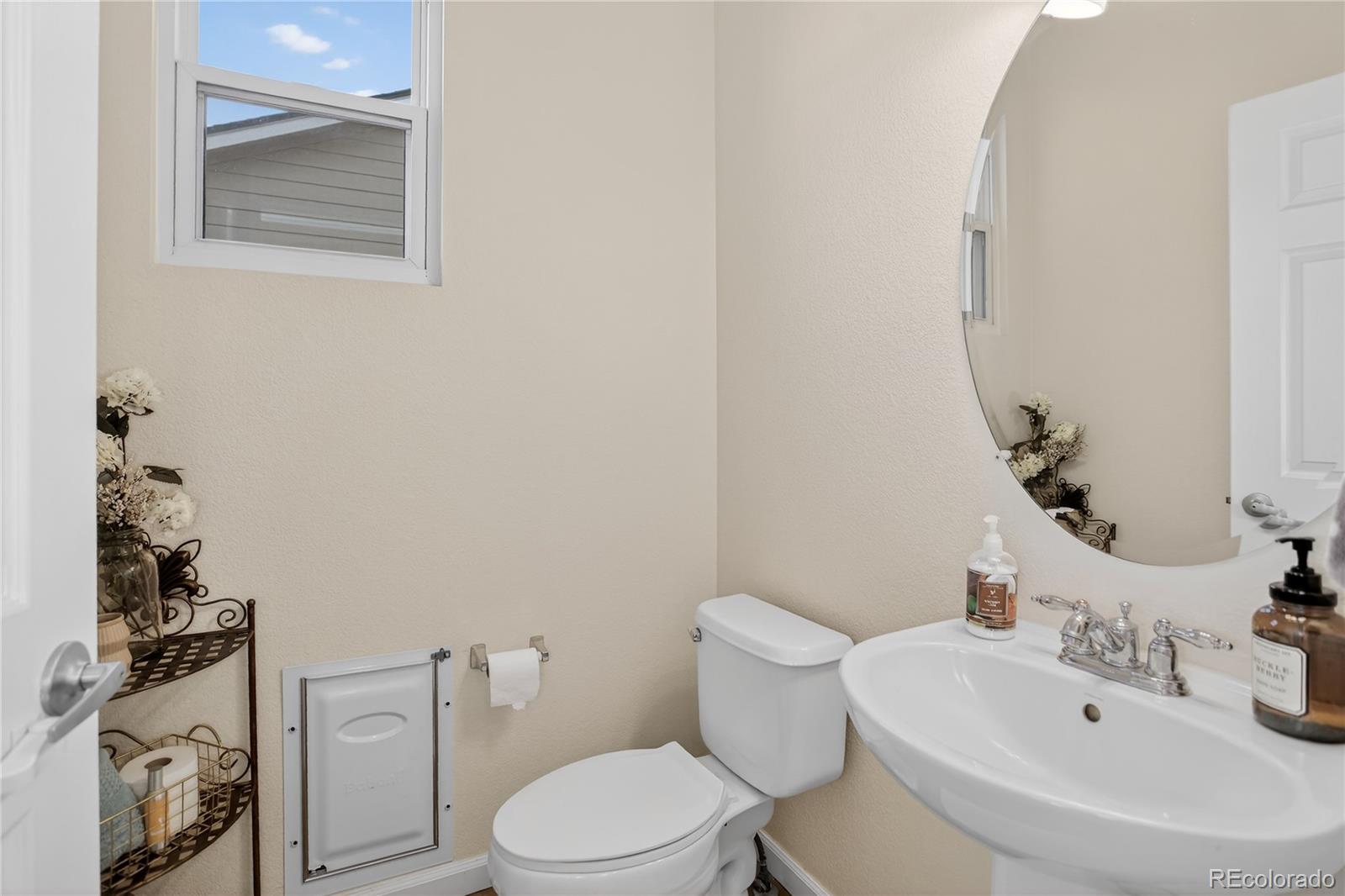 MLS Image #11 for 7682  capel point,peyton, Colorado