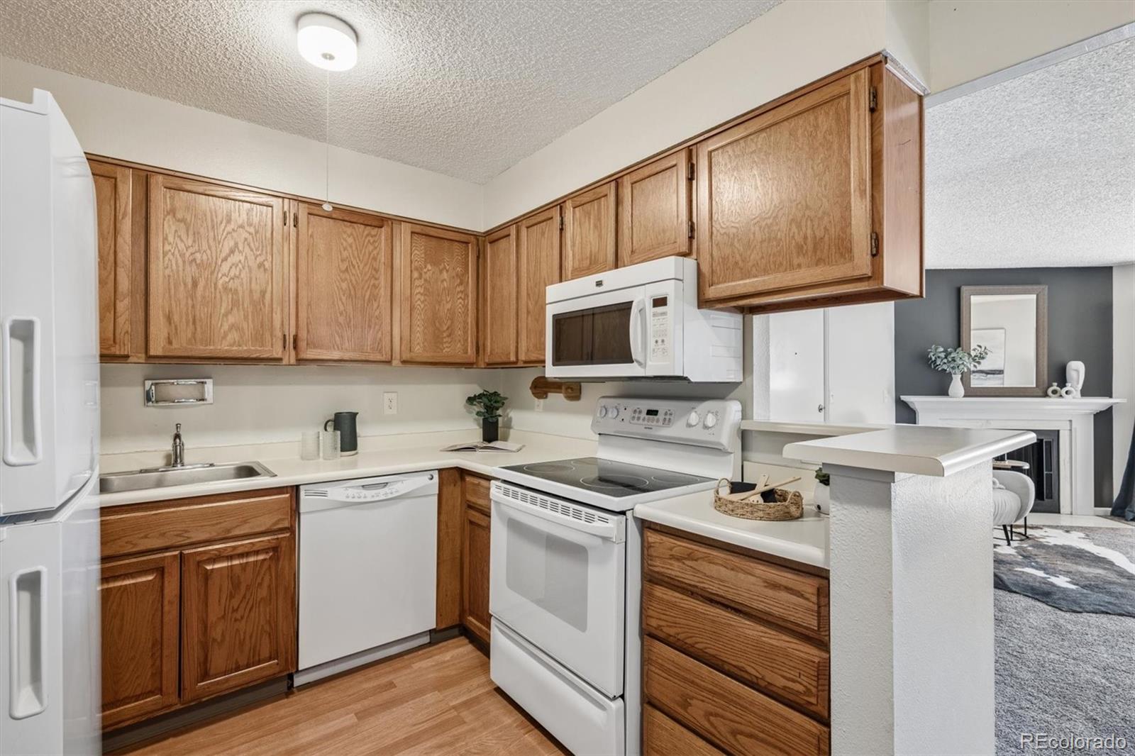MLS Image #5 for 3324 s ammons street 103,lakewood, Colorado