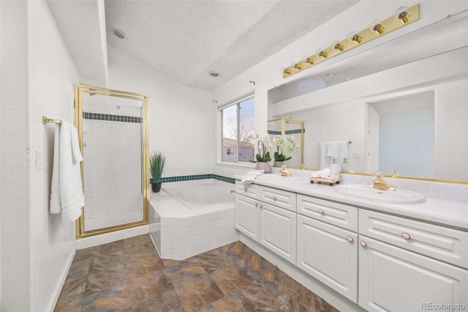 MLS Image #18 for 4301  ceylon street,denver, Colorado