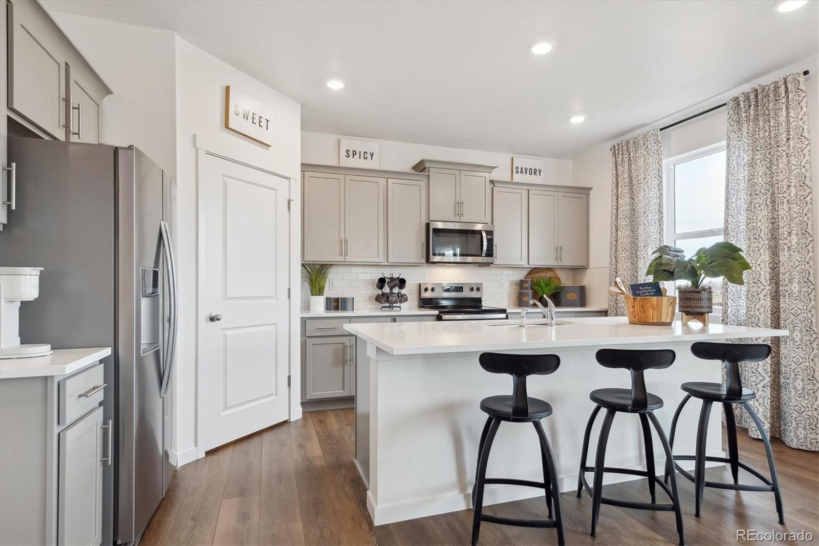 MLS Image #13 for 9860  biscay street,commerce city, Colorado