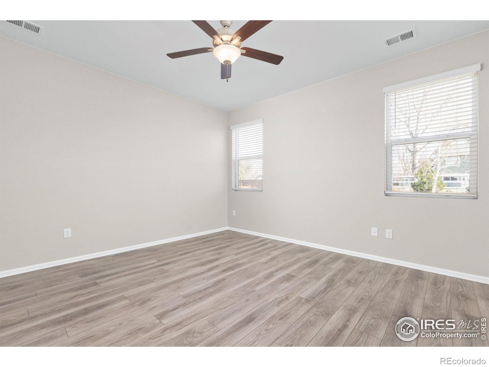 MLS Image #11 for 982  blue bell road,berthoud, Colorado