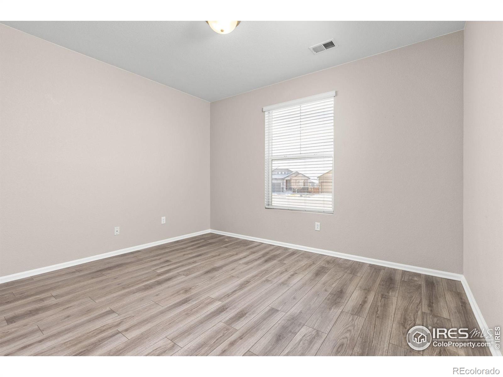 MLS Image #12 for 982  blue bell road,berthoud, Colorado