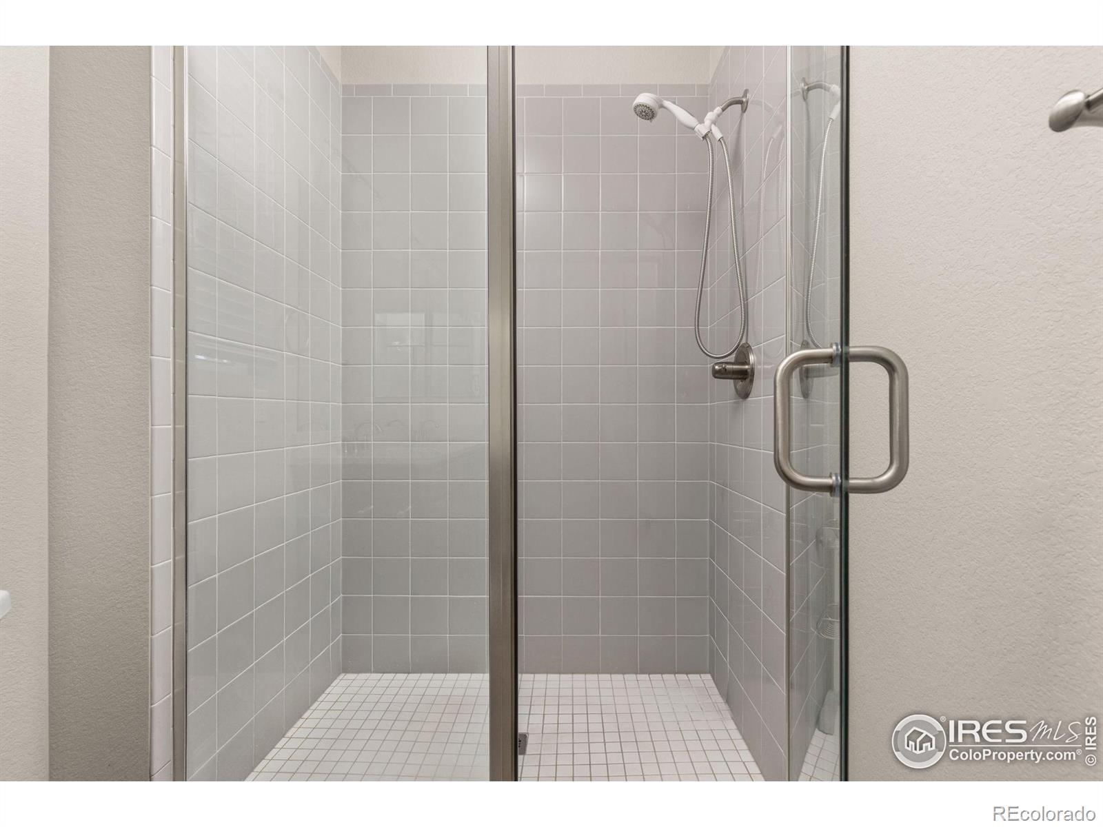 MLS Image #16 for 982  blue bell road,berthoud, Colorado