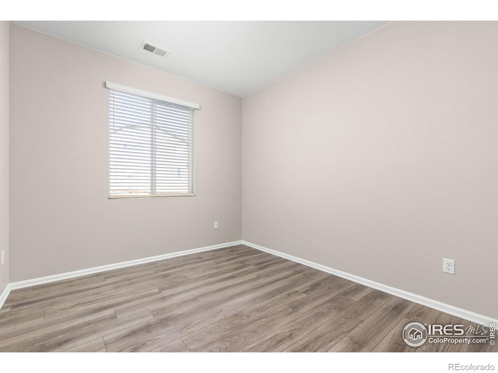 MLS Image #17 for 982  blue bell road,berthoud, Colorado
