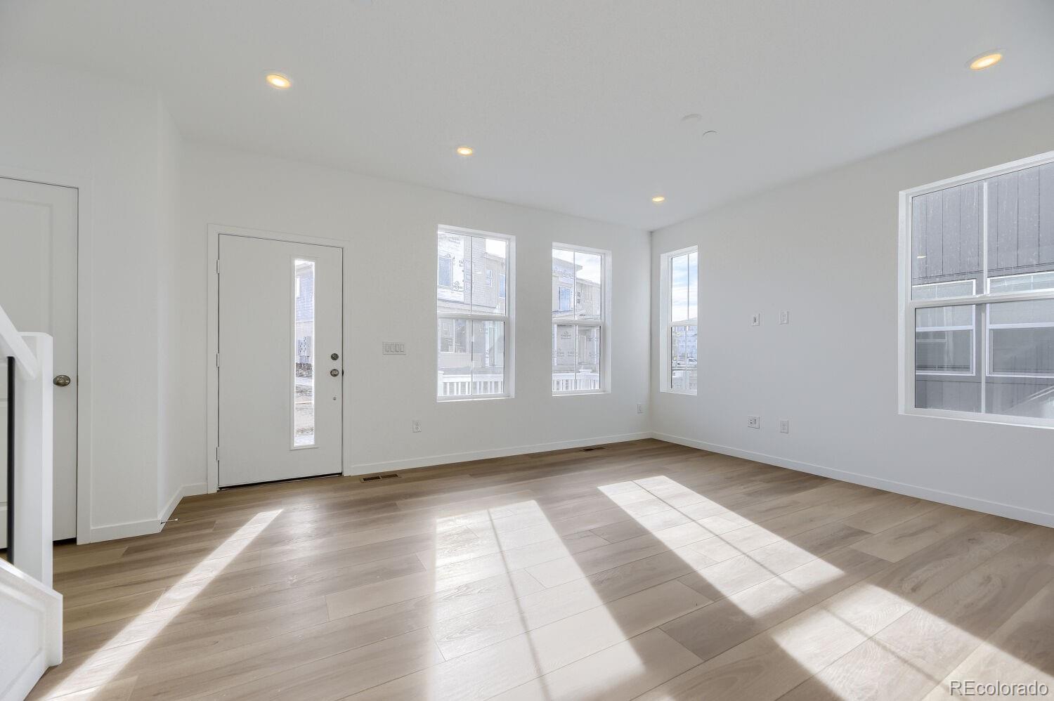 MLS Image #3 for 7644 s cherokee circle ,centennial, Colorado