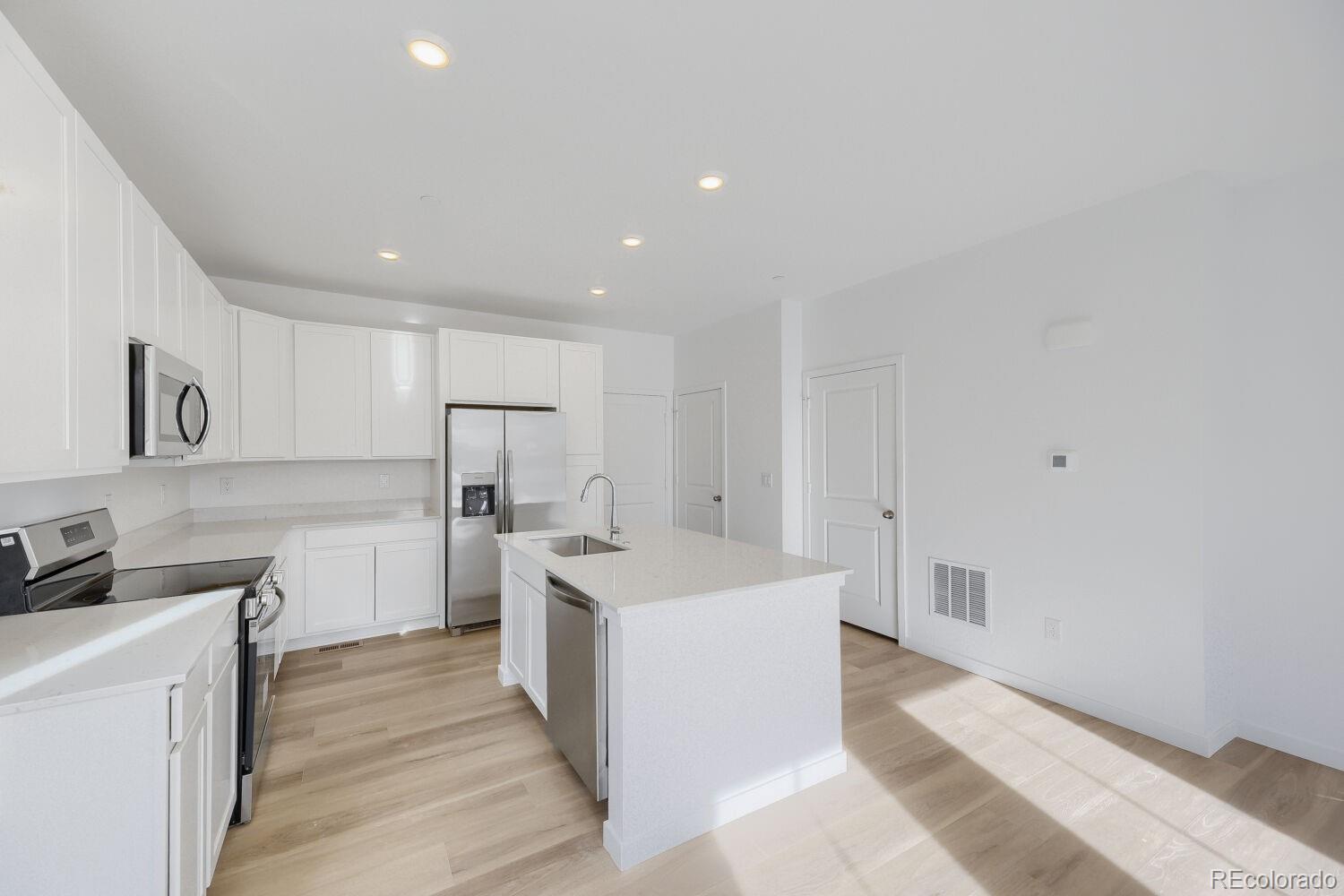 MLS Image #5 for 7644 s cherokee circle ,centennial, Colorado