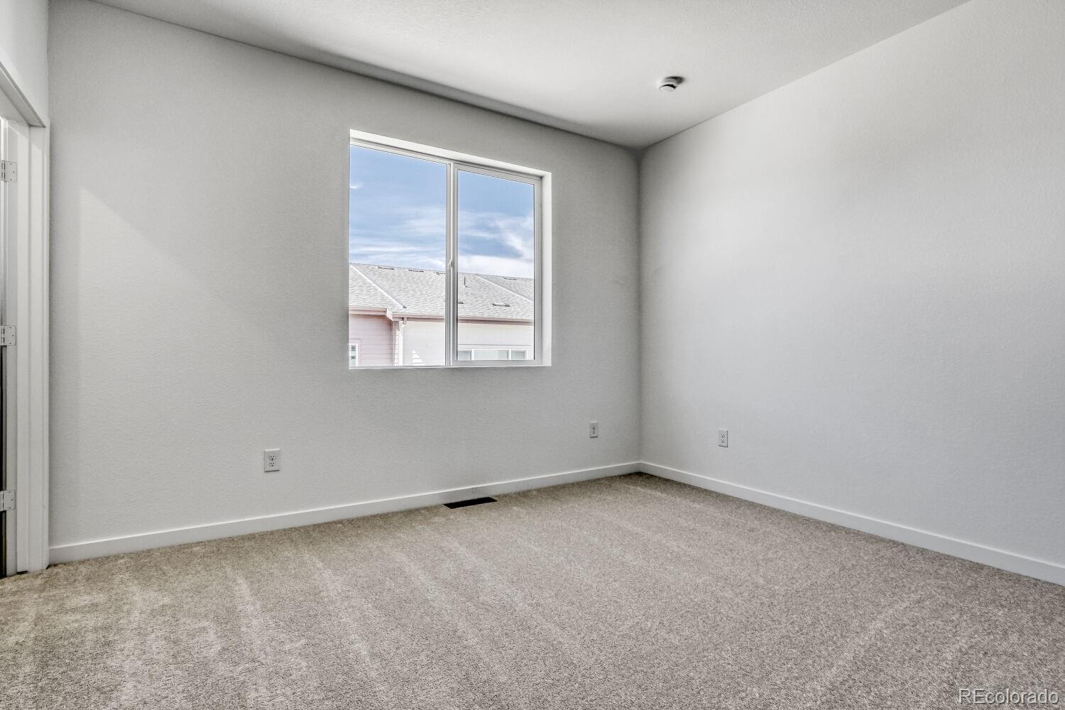 MLS Image #3 for 7638 s cherokee trail ,centennial, Colorado