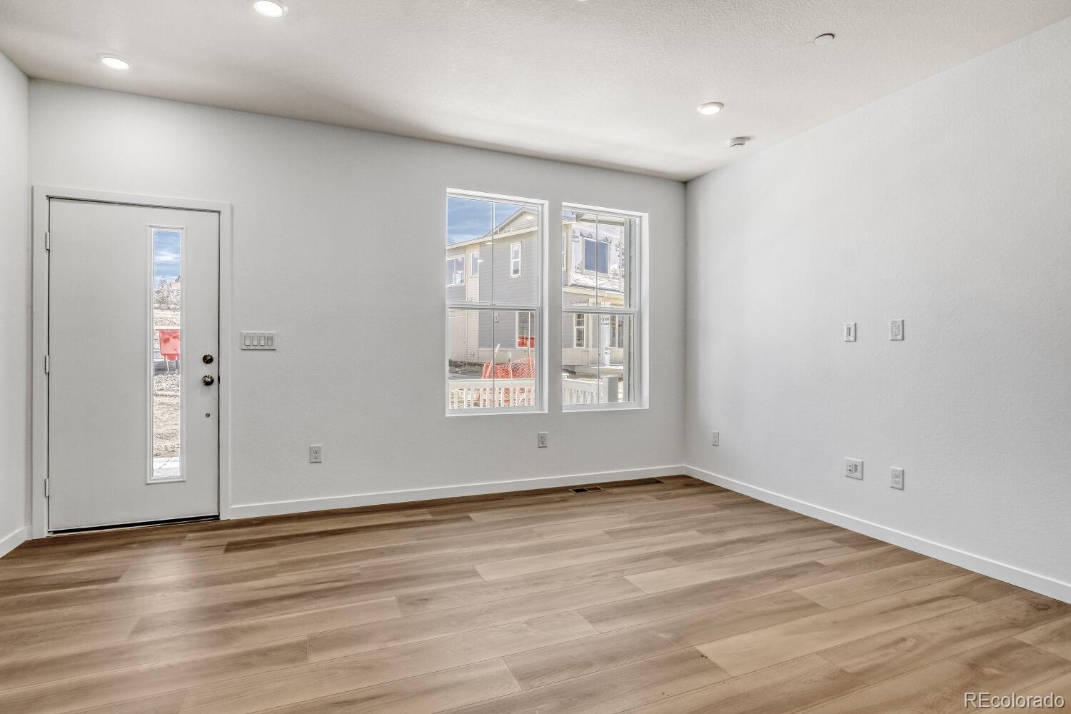 MLS Image #4 for 7638 s cherokee trail ,centennial, Colorado