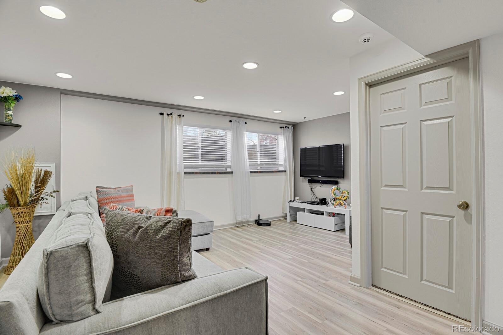 MLS Image #16 for 2687 s pagosa street,aurora, Colorado