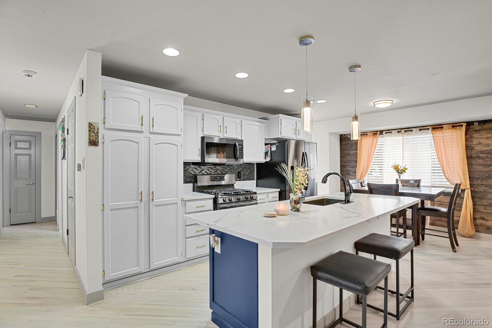 MLS Image #2 for 2687 s pagosa street,aurora, Colorado