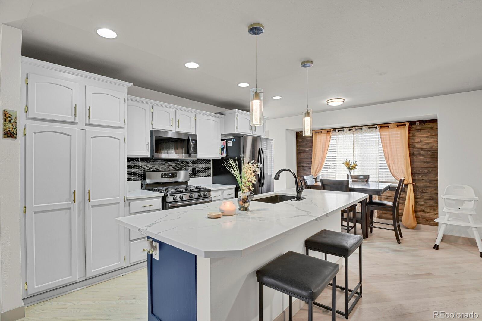 MLS Image #3 for 2687 s pagosa street,aurora, Colorado