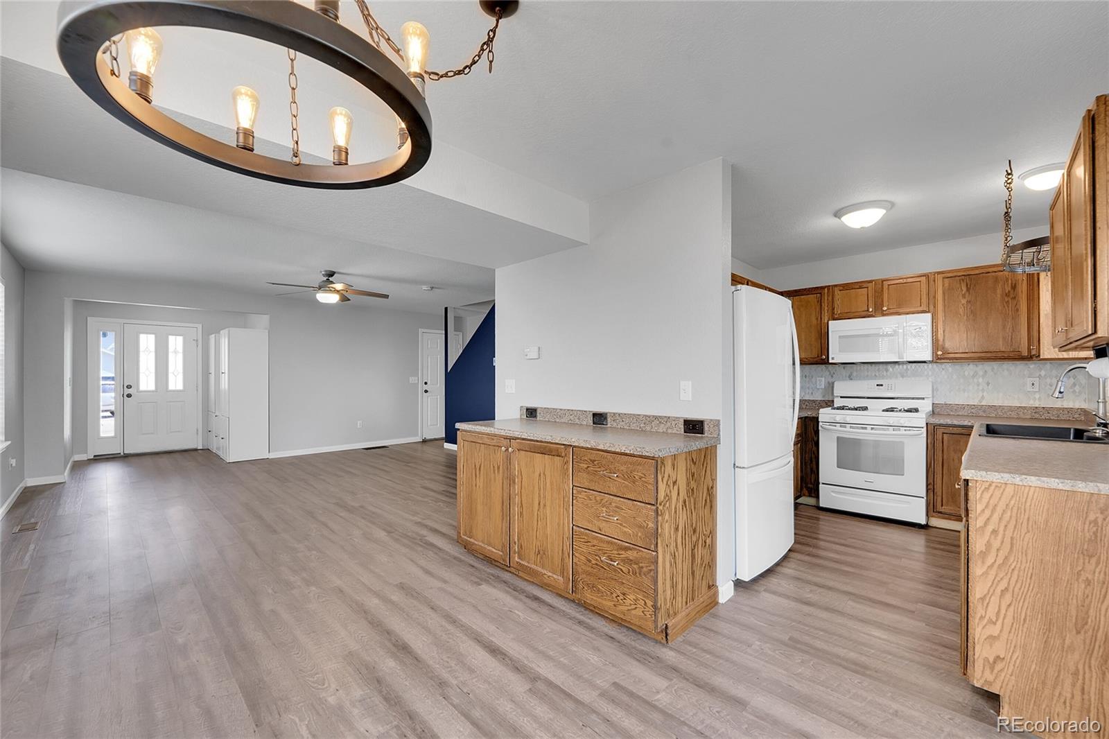 MLS Image #5 for 511  sterling lane,dacono, Colorado