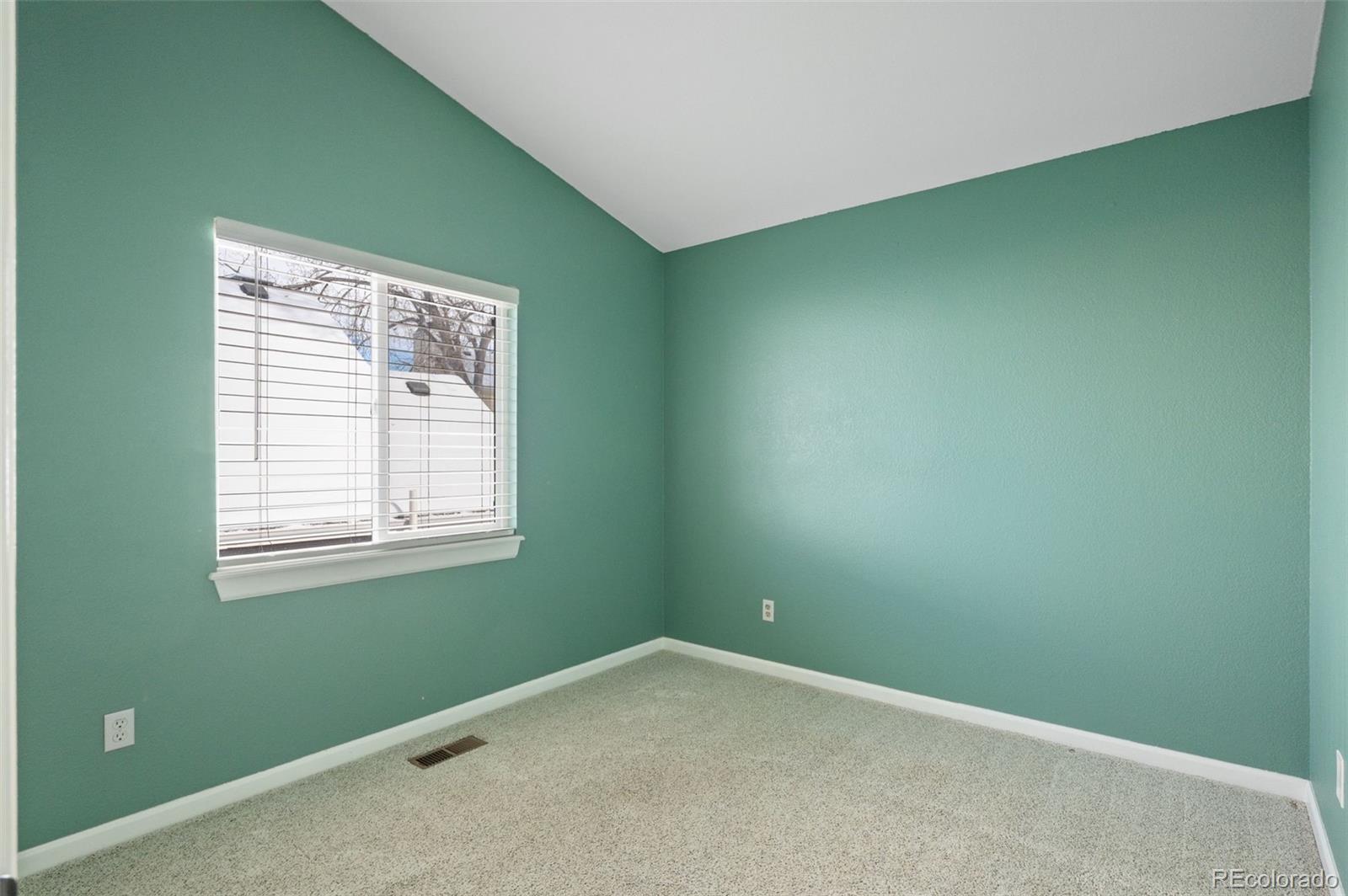 MLS Image #14 for 4716 s zeno street,aurora, Colorado