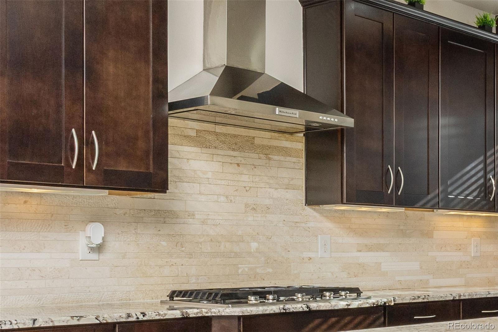 MLS Image #13 for 8464 e 55th place,denver, Colorado