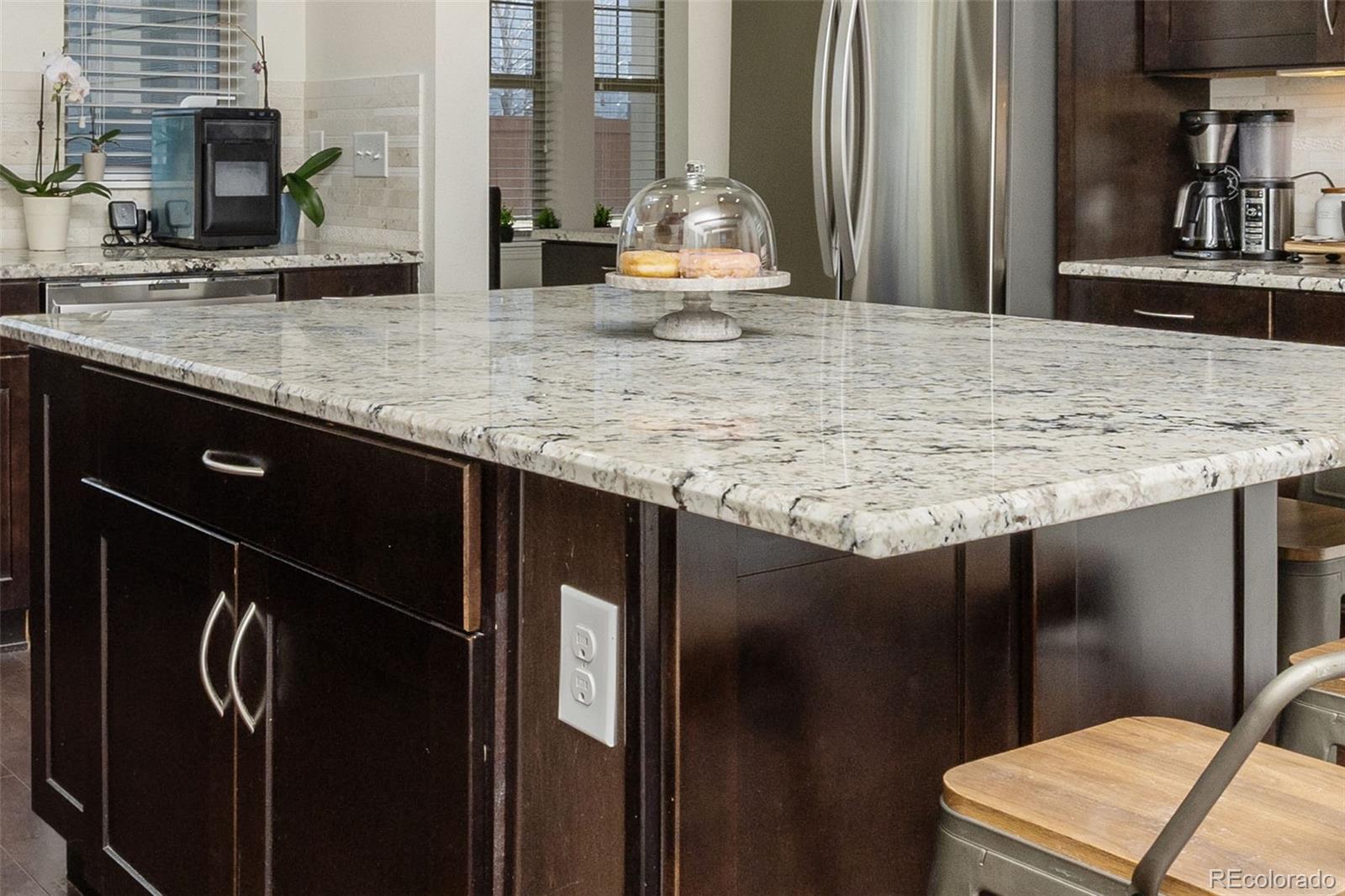 MLS Image #15 for 8464 e 55th place,denver, Colorado