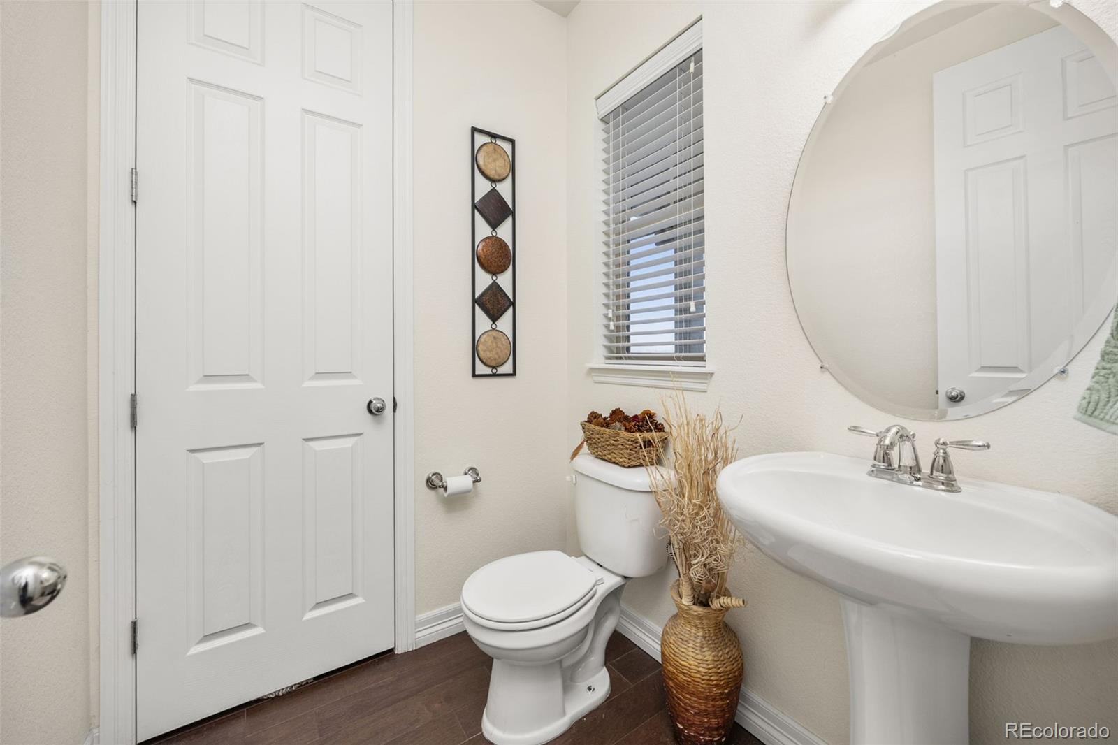 MLS Image #7 for 8464 e 55th place,denver, Colorado